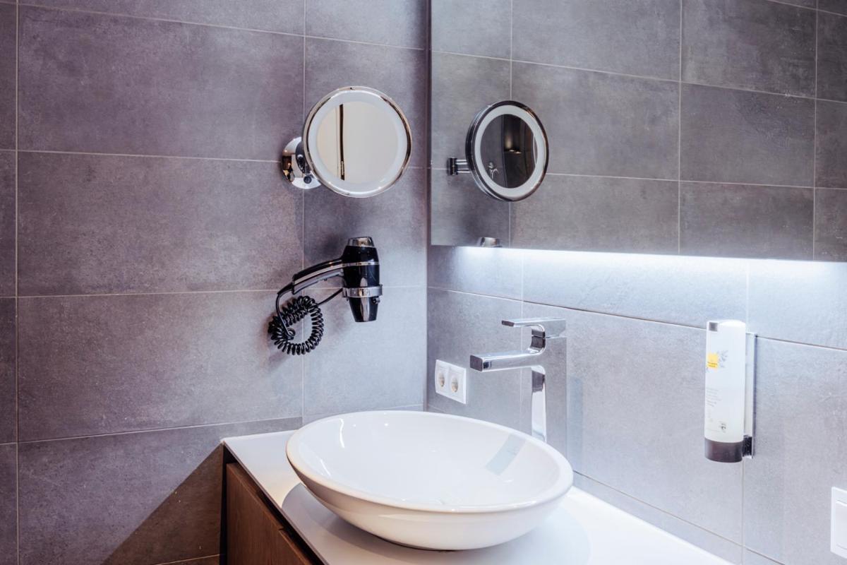 Apartment Bergtraum - Modern, Zentral Und Ruhig Gelegen ชลีเอร์ซี ภายนอก รูปภาพ